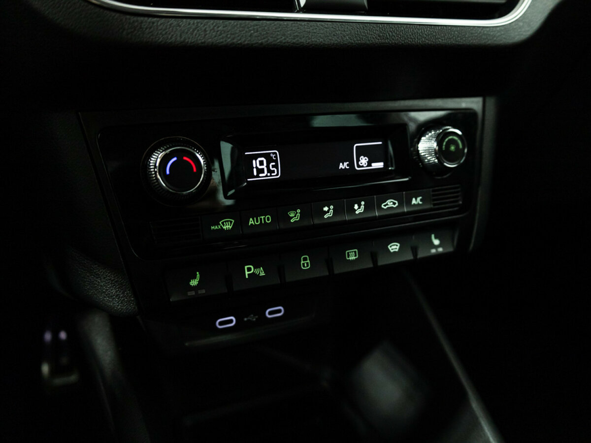 Skoda Rapid с пробегом — 2021 год. Фото: #16