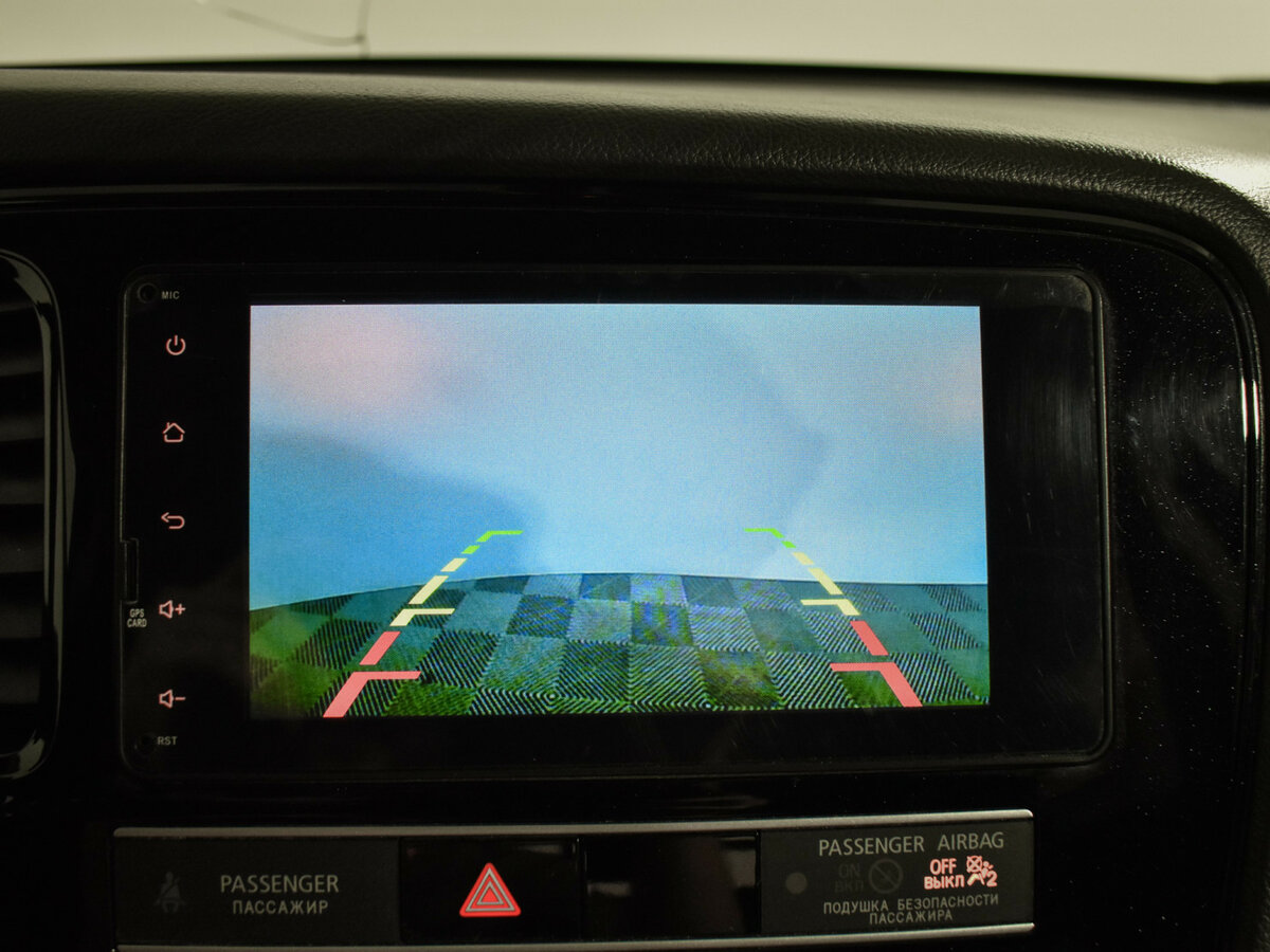 Mitsubishi Outlander с пробегом — 2019 год. Фото: #13