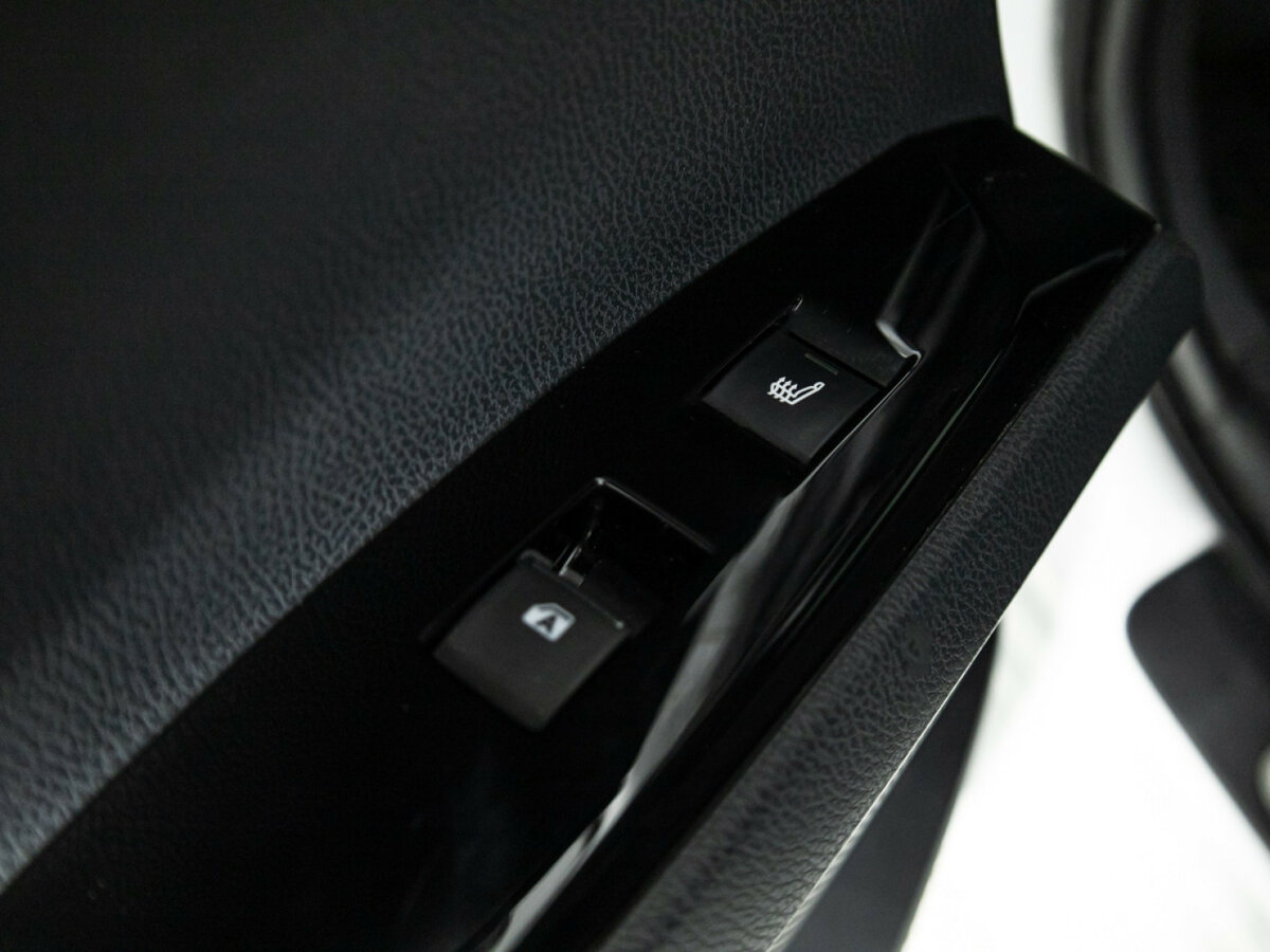 Toyota Camry с пробегом — 2020 год. Фото: #13