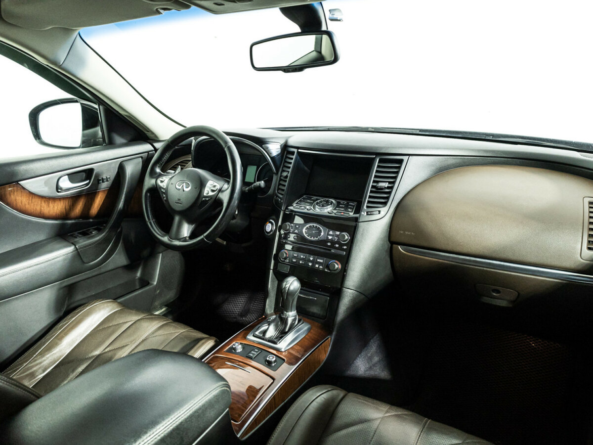 Infiniti FX с пробегом — 2012 год. Фото: #8