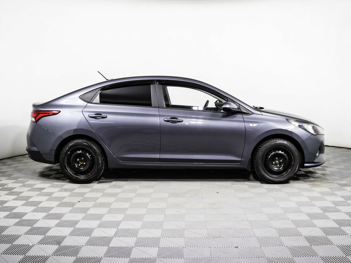 Solaris HS с пробегом — 2024 год. Фото: #3