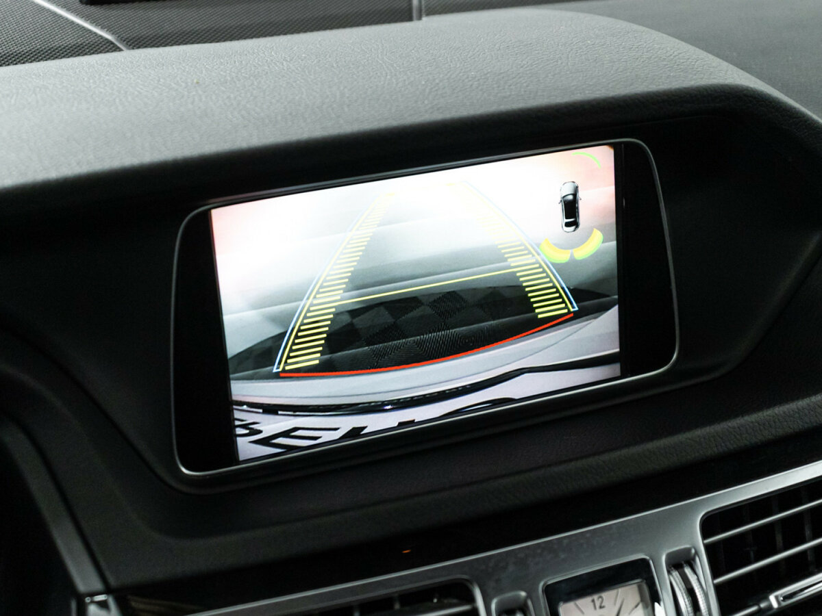 Mercedes-Benz E-Класс с пробегом — 2013 год. Фото: #16