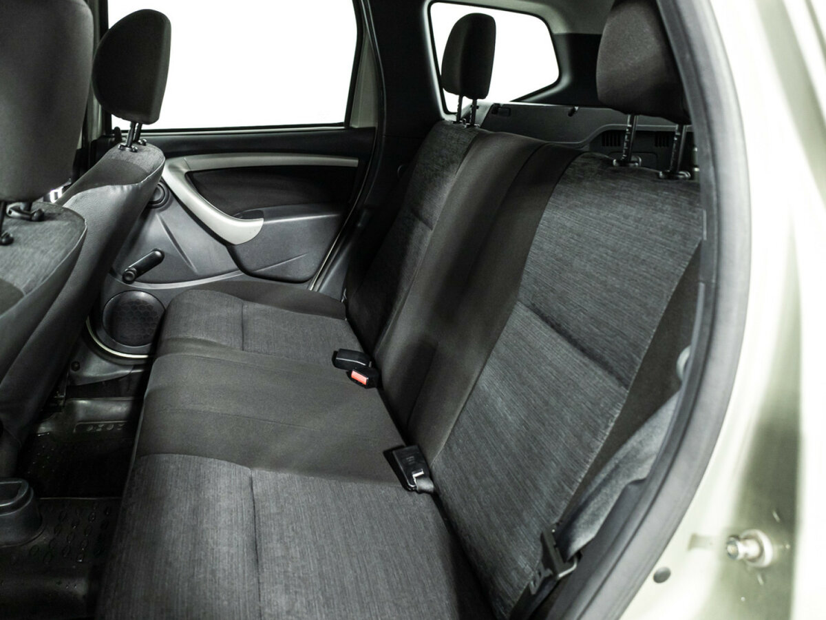 Renault Duster с пробегом — 2014 год. Фото: #9