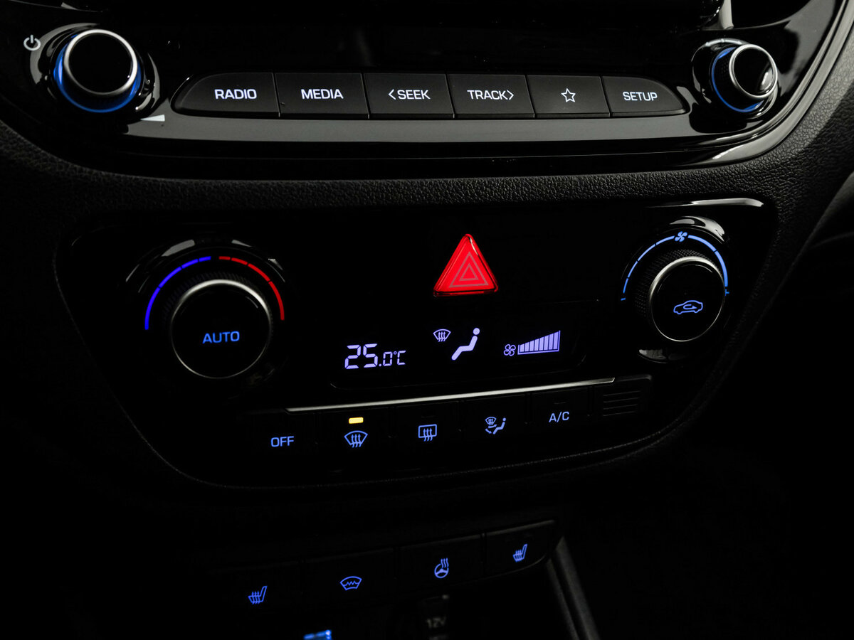 Hyundai Solaris с пробегом — 2020 год. Фото: #12