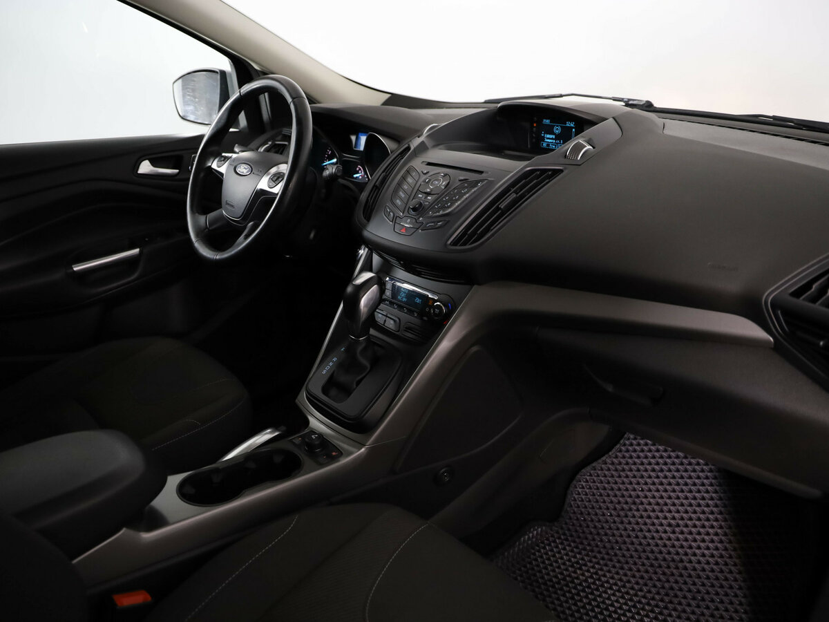 Ford Kuga с пробегом — 2016 год. Фото: #16