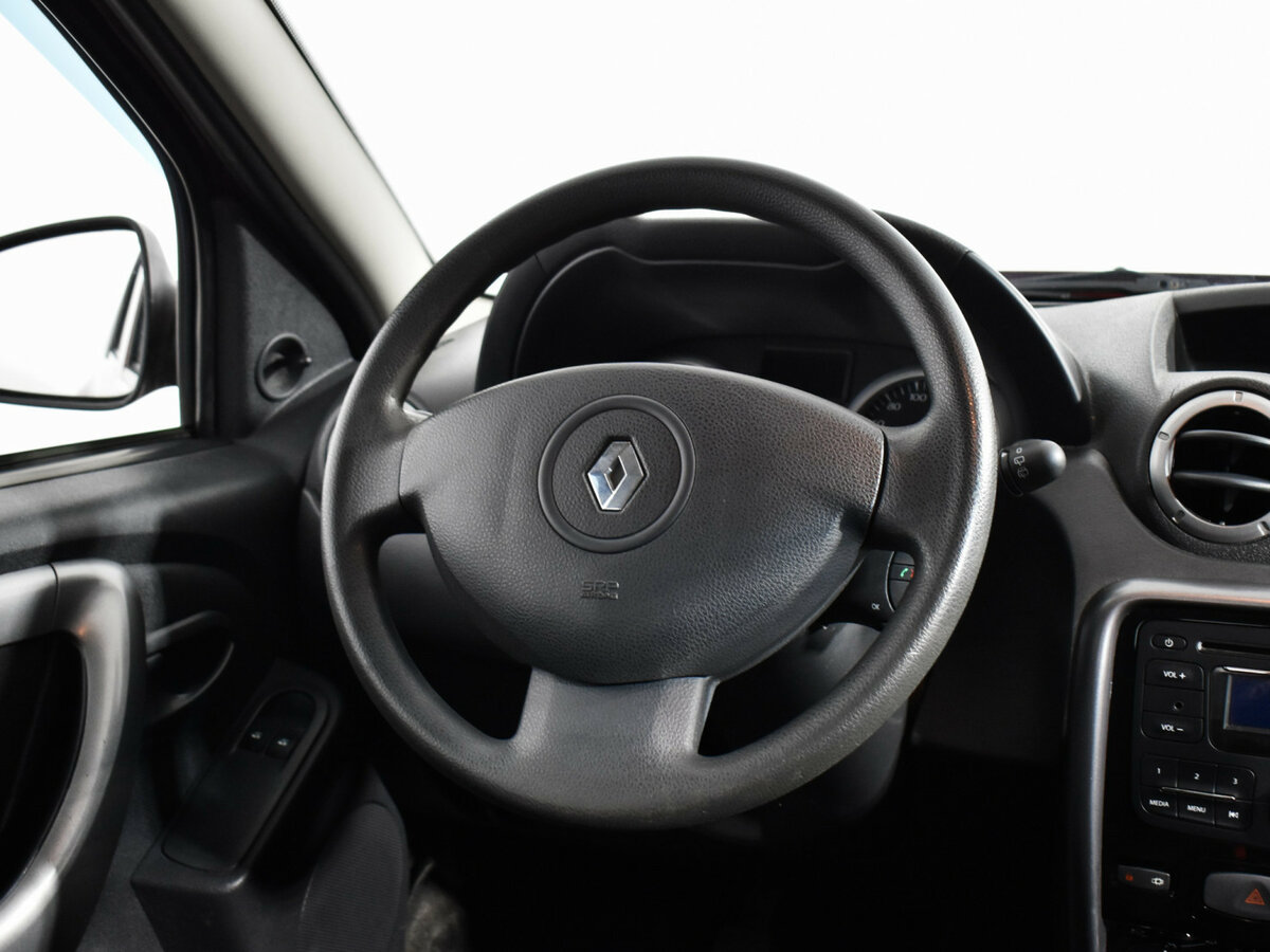Renault Duster с пробегом — 2013 год. Фото: #13