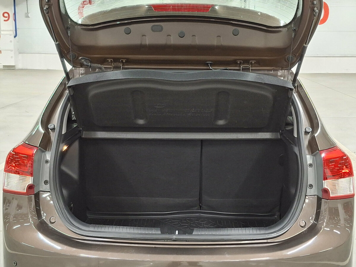 Kia Rio с пробегом — 2017 год. Фото: #9