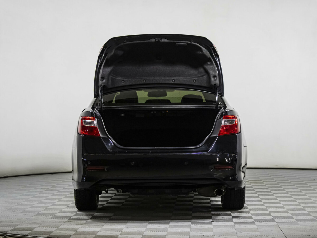 Toyota Camry с пробегом — 2012 год. Фото: #14