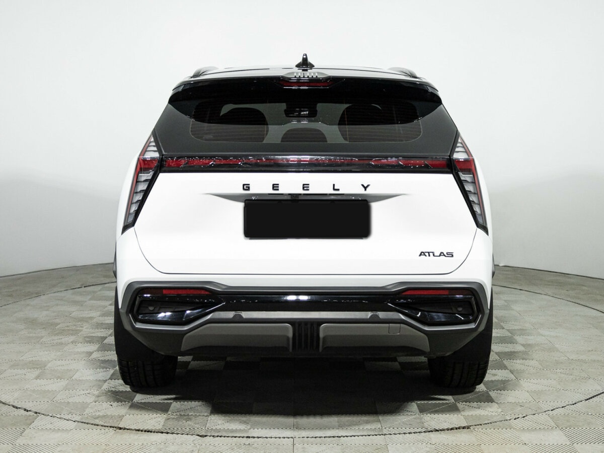 Geely Atlas с пробегом — 2023 год. Фото: #4
