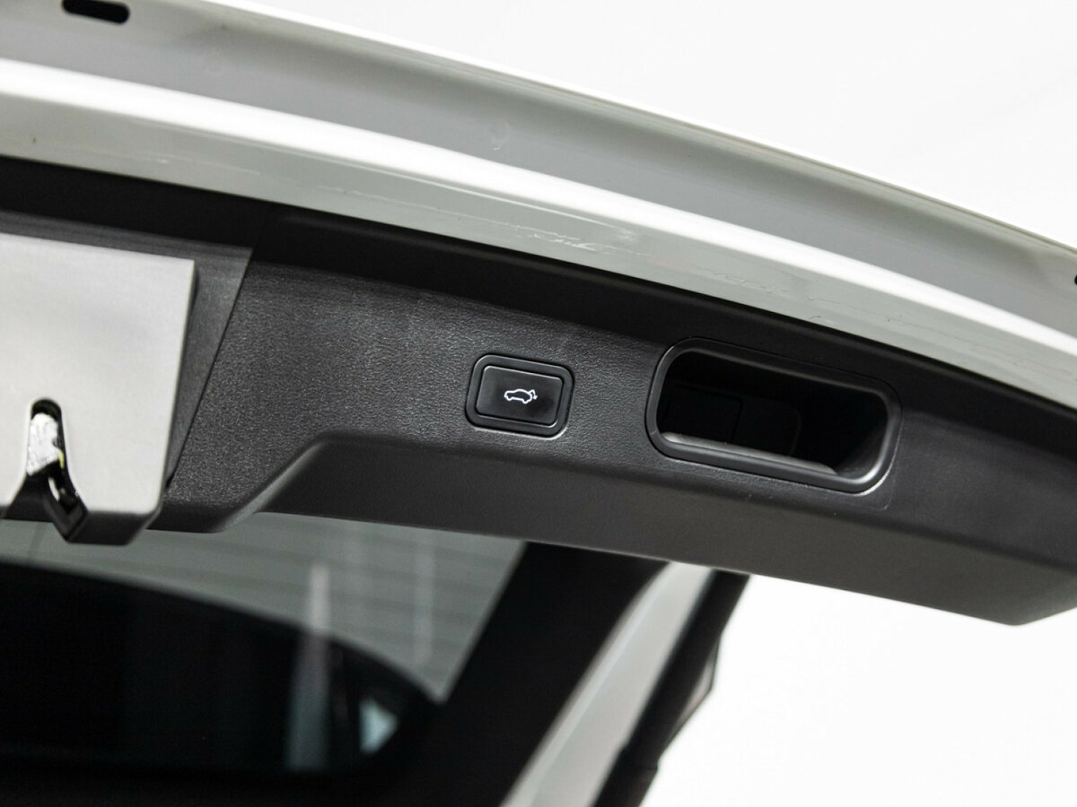 Geely Atlas с пробегом — 2023 год. Фото: #23