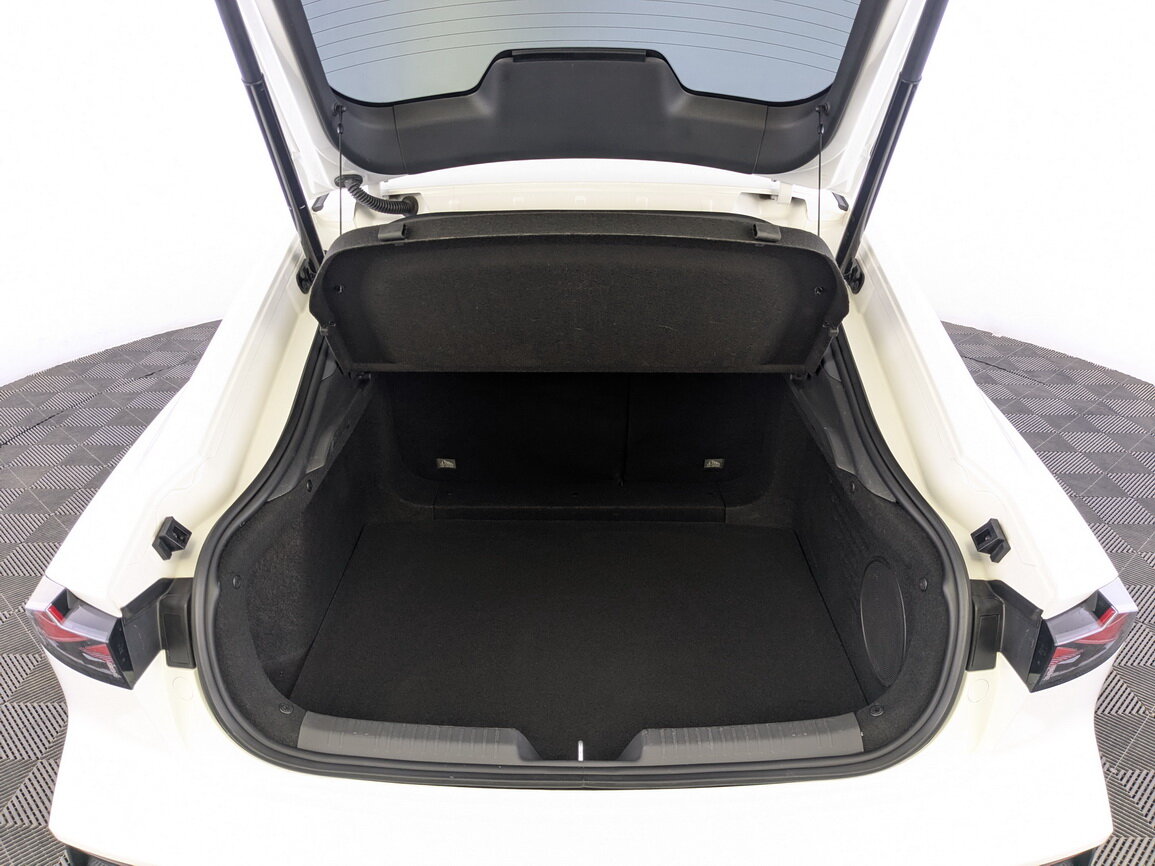 Changan UNI-V с пробегом — 2023 год. Фото: #9