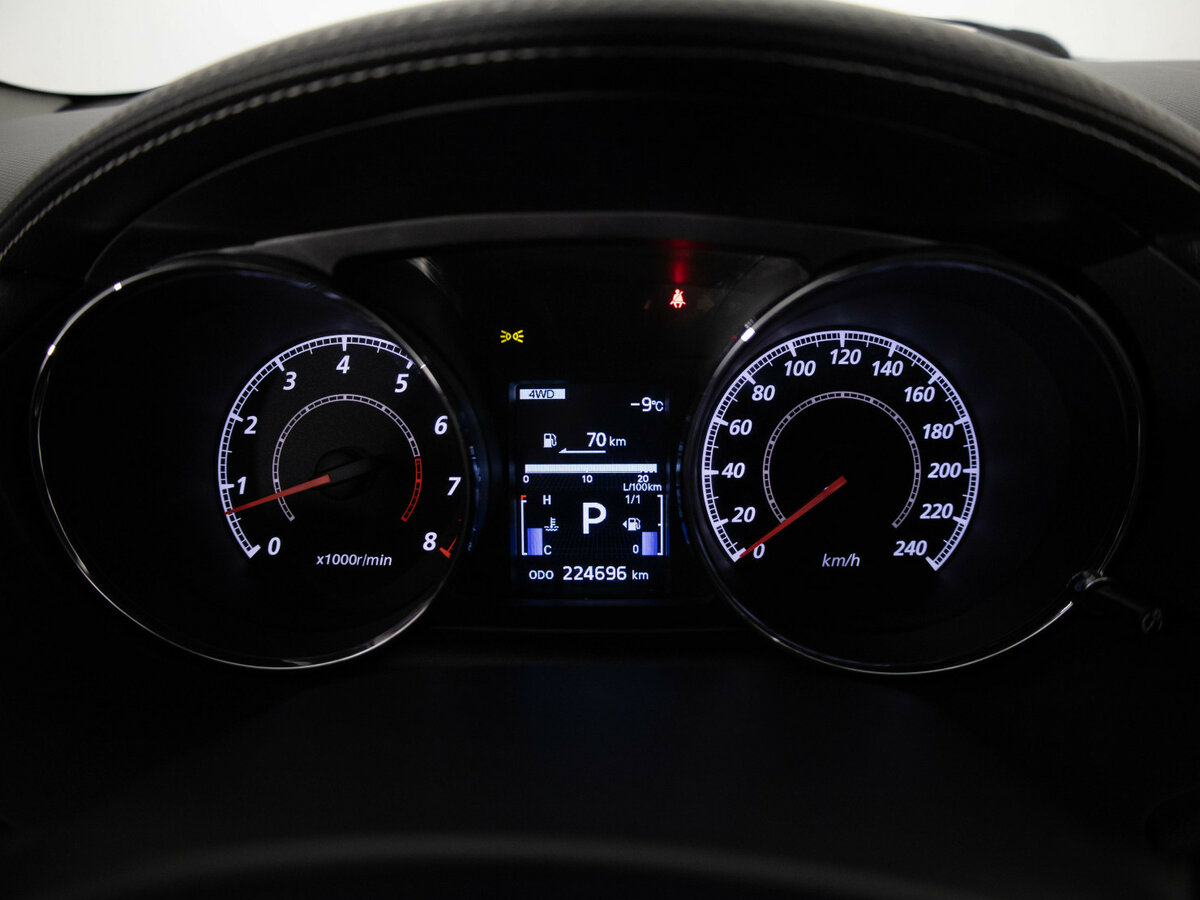 Peugeot 4007 с пробегом — 2012 год. Фото: #7