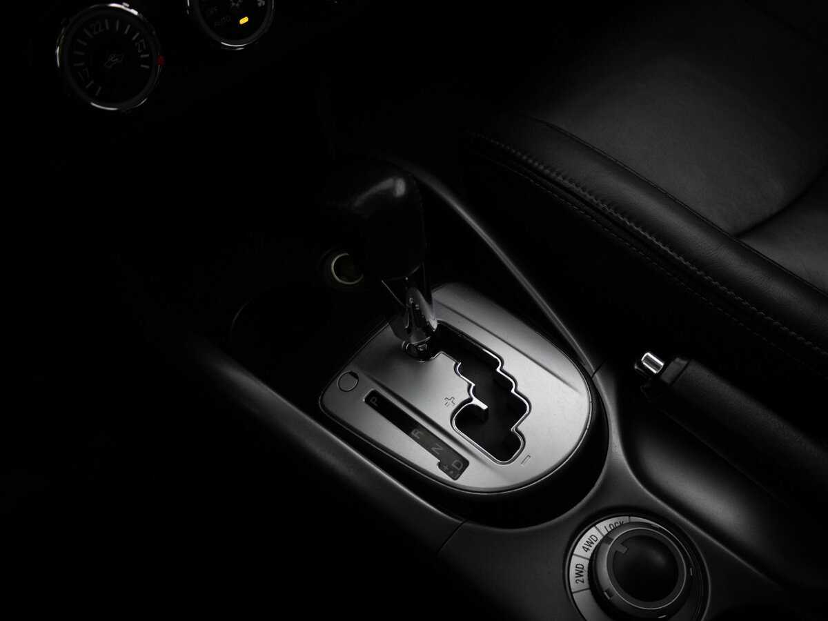 Peugeot 4007 с пробегом — 2012 год. Фото: #8