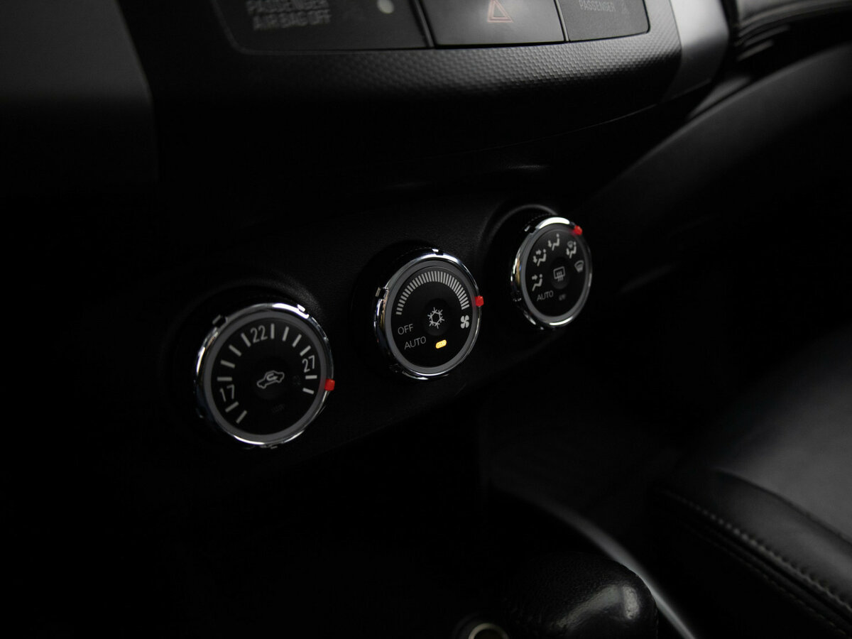 Peugeot 4007 с пробегом — 2012 год. Фото: #9