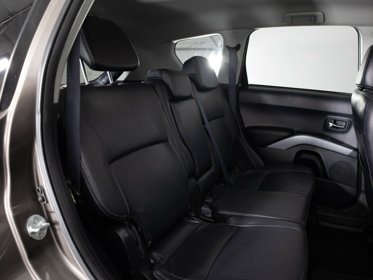 Peugeot 4007 с пробегом — 2012 год. Фото: #15