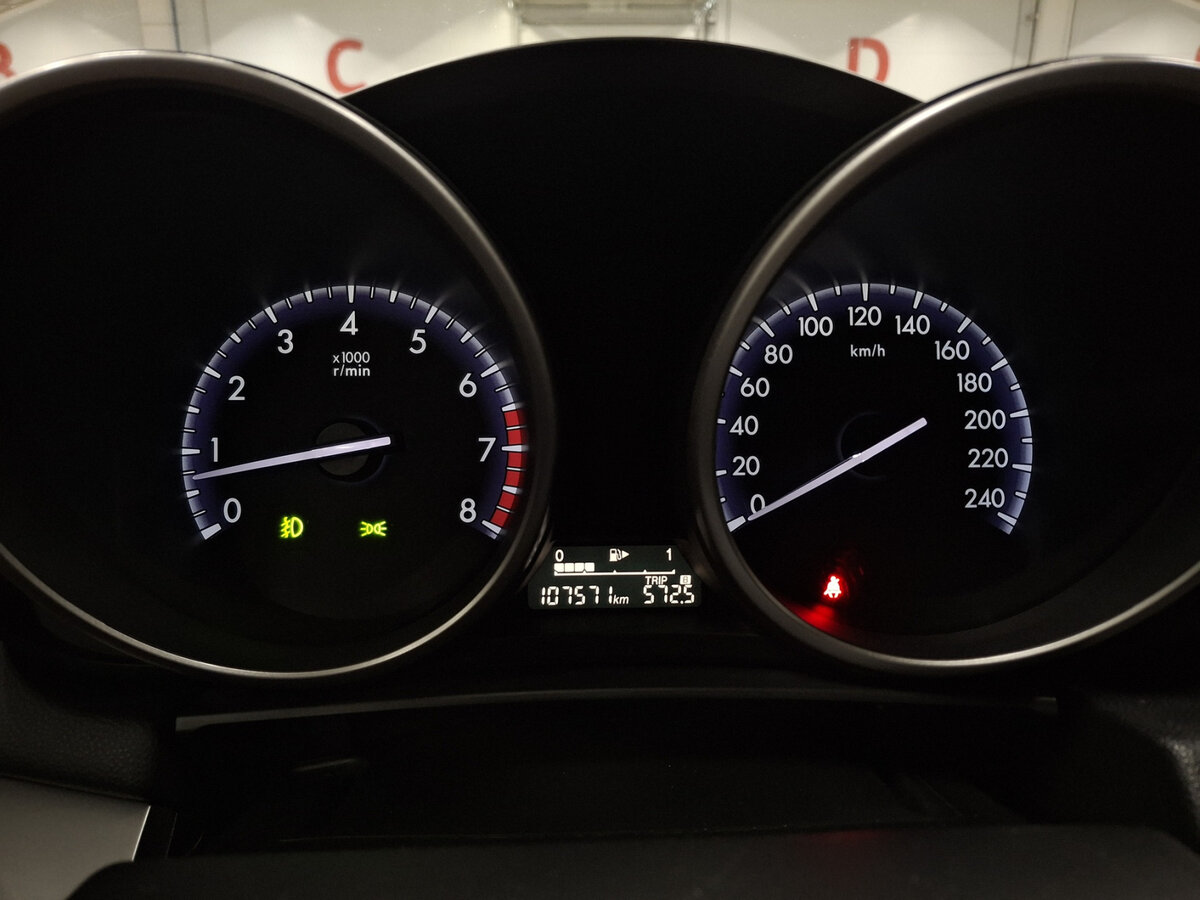 Mazda 3 с пробегом — 2013 год. Фото: #12