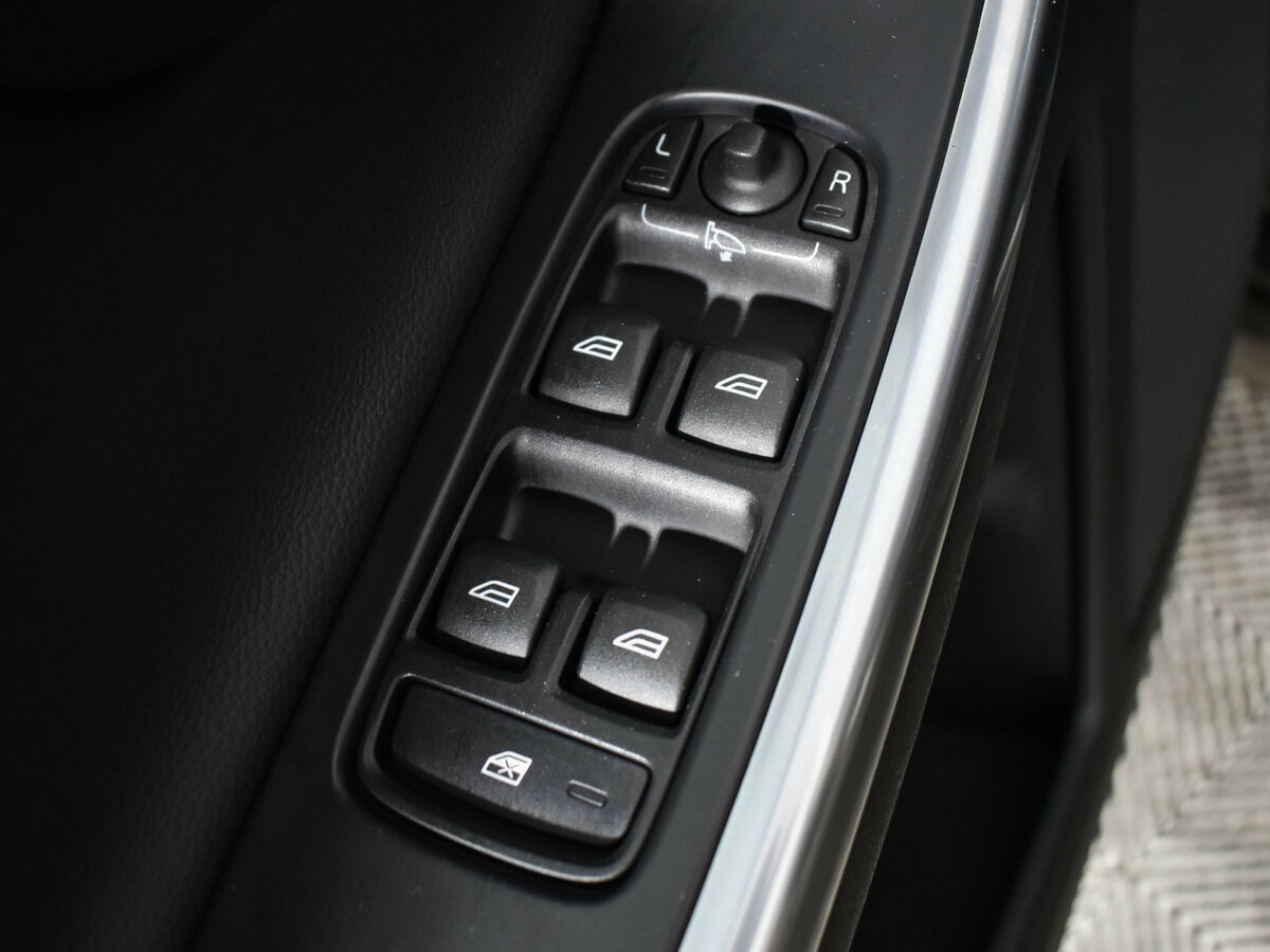 Volvo XC60 с пробегом — 2014 год. Фото: #19