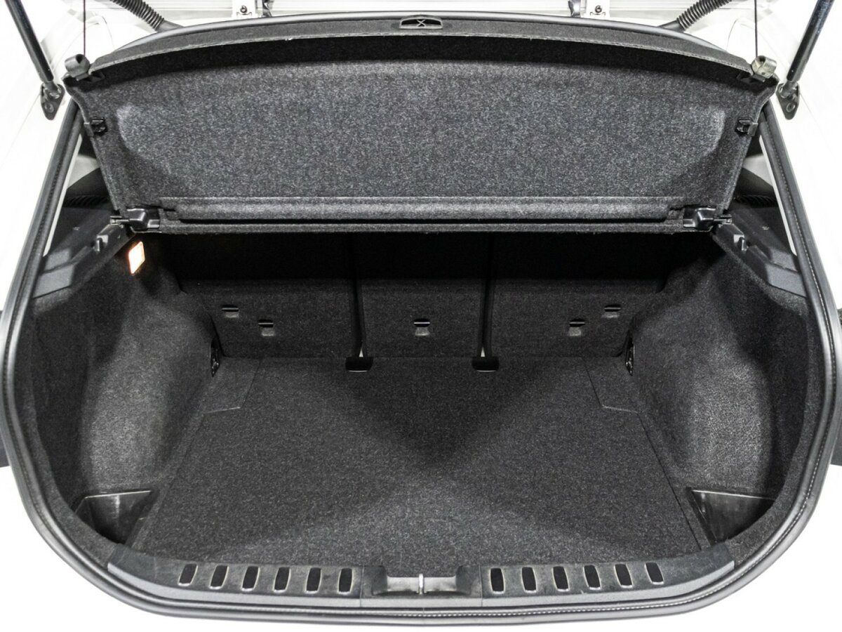 BMW X1 с пробегом — 2013 год. Фото: #13