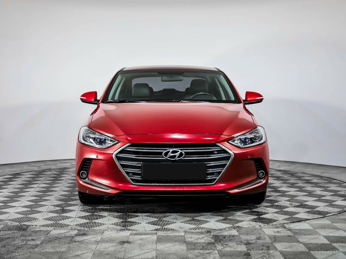 Hyundai Elantra с пробегом — 2016 год. Фото: #1