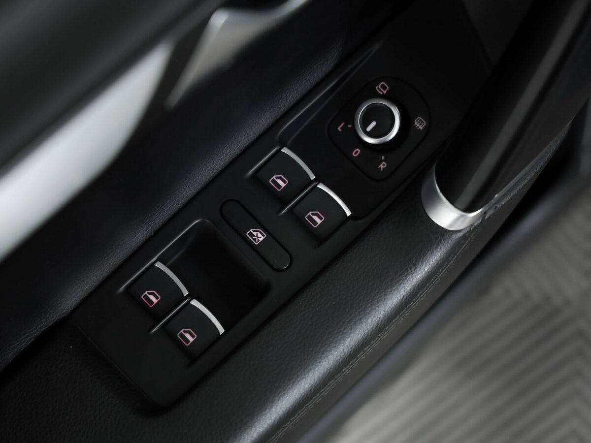 Volkswagen Passat с пробегом — 2014 год. Фото: #25