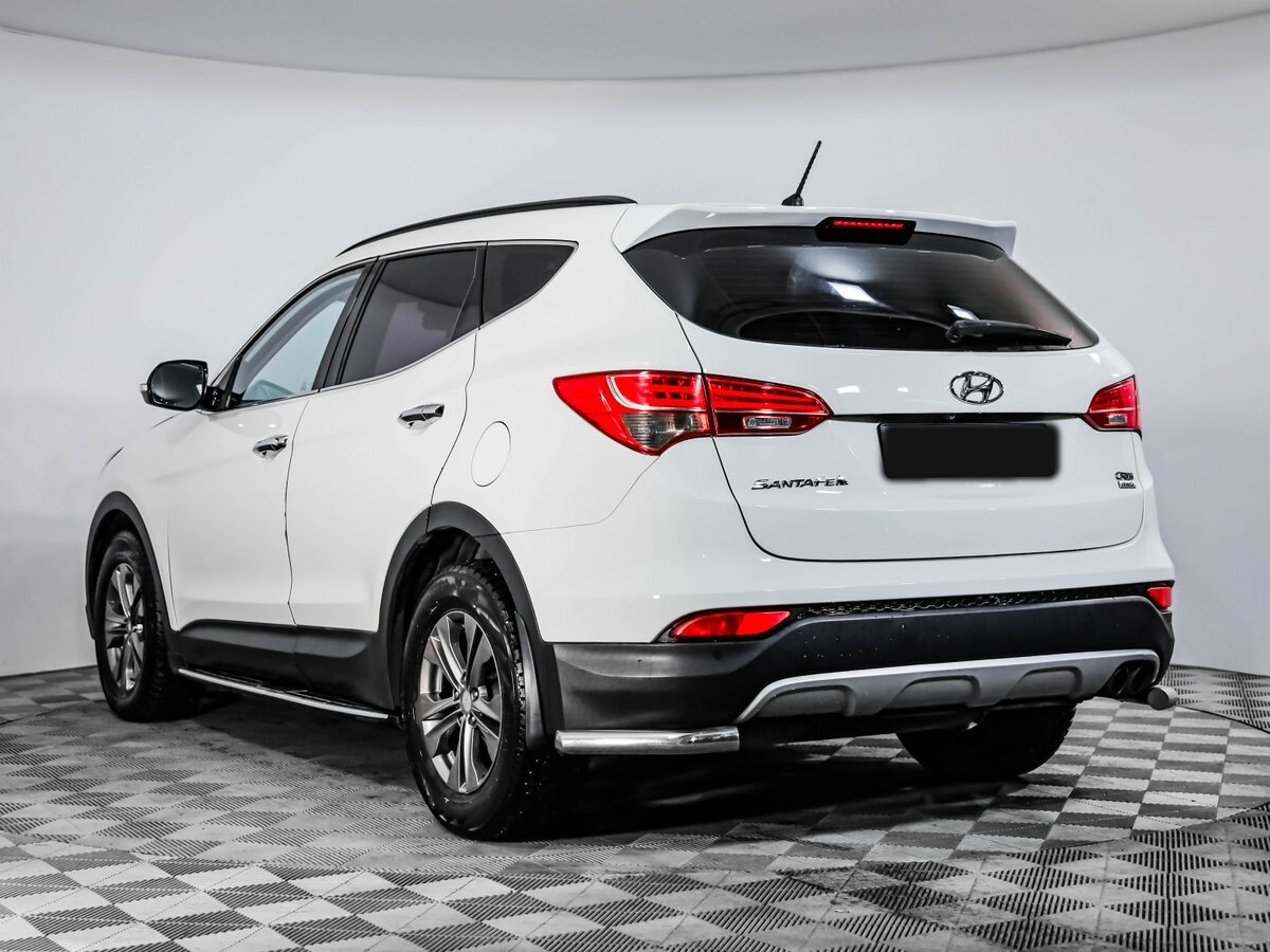 Hyundai Santa Fe с пробегом — 2014 год. Фото: #6