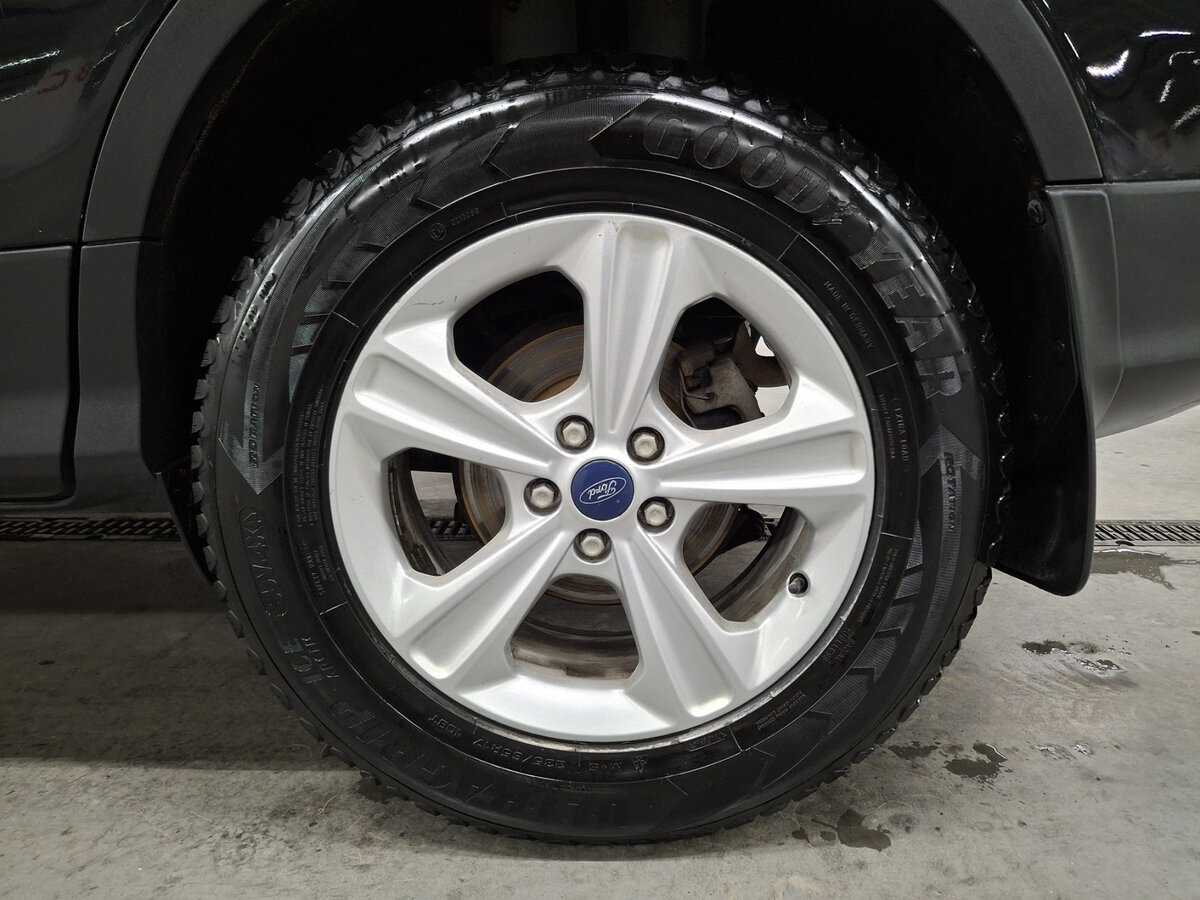 Ford Kuga с пробегом — 2013 год. Фото: #16