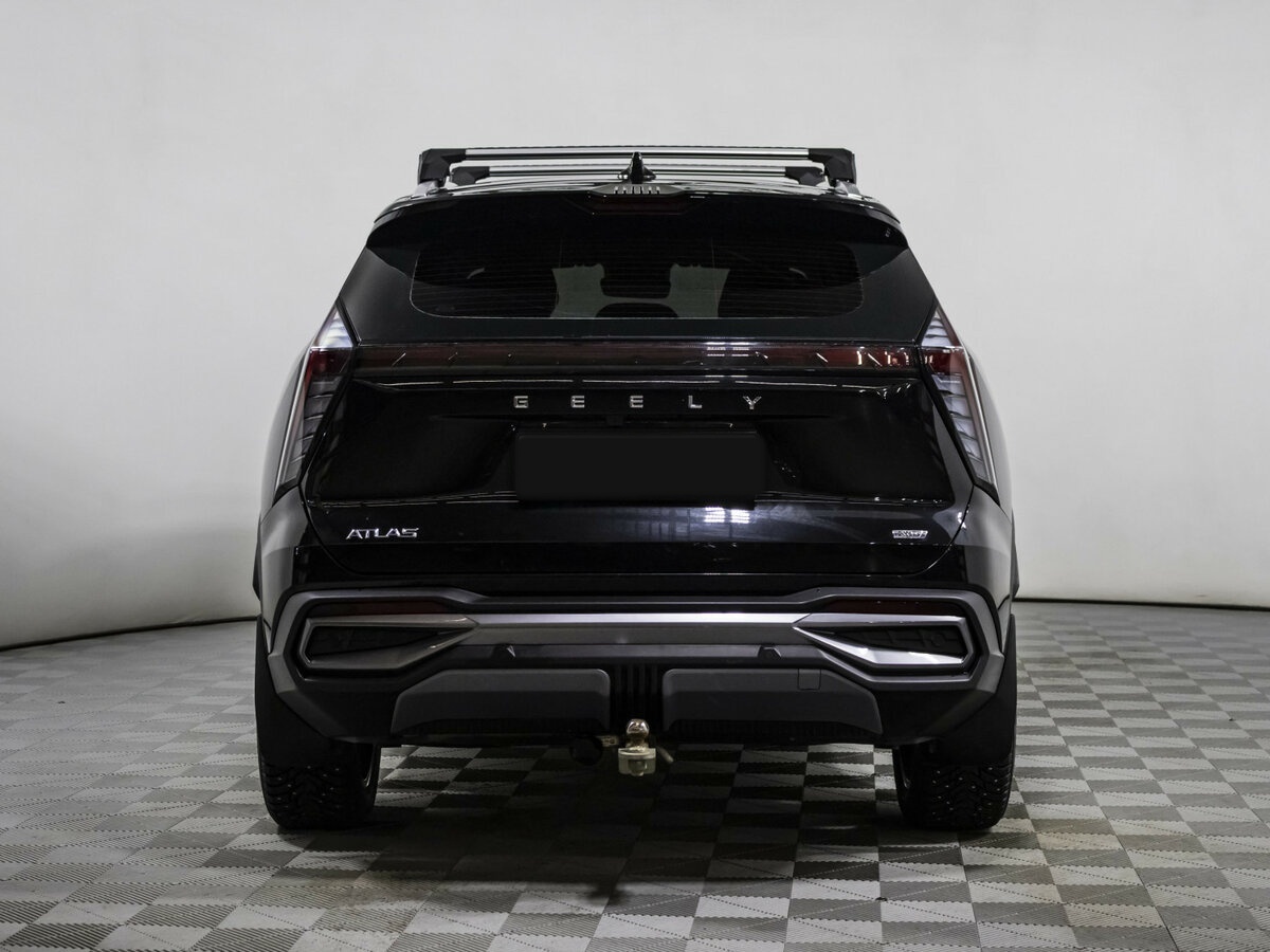 Geely Atlas с пробегом — 2024 год. Фото: #4