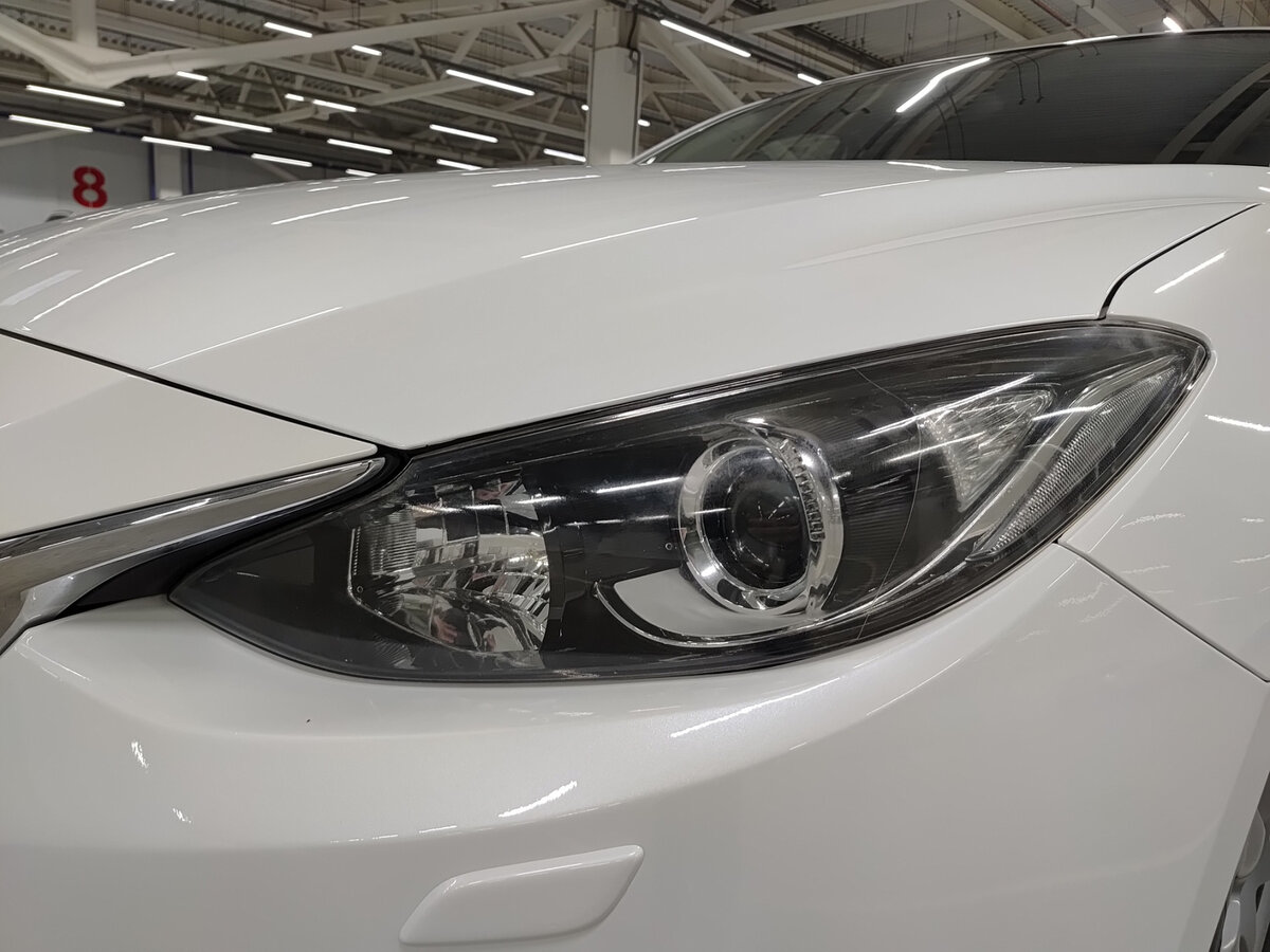 Mazda 3 с пробегом — 2014 год. Фото: #16