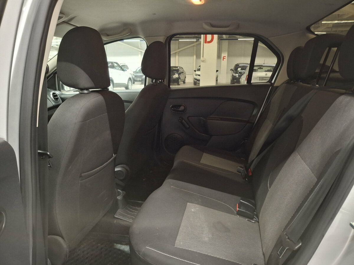 Renault Logan с пробегом — 2020 год. Фото: #11