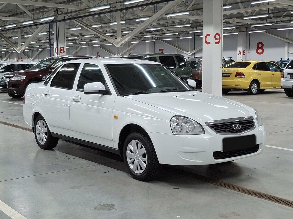 Lada (ВАЗ) Priora с пробегом — 2017 год. Фото: #2