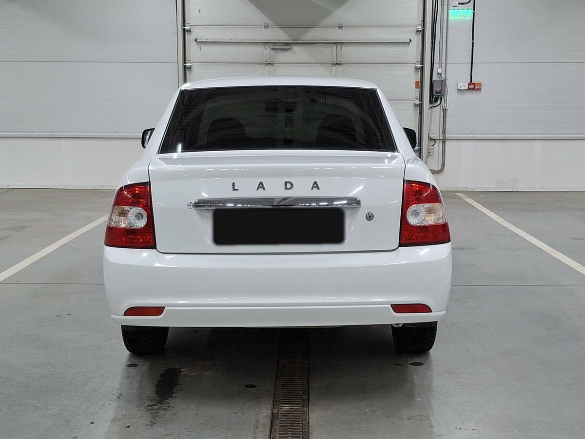 Lada (ВАЗ) Priora с пробегом — 2017 год. Фото: #5