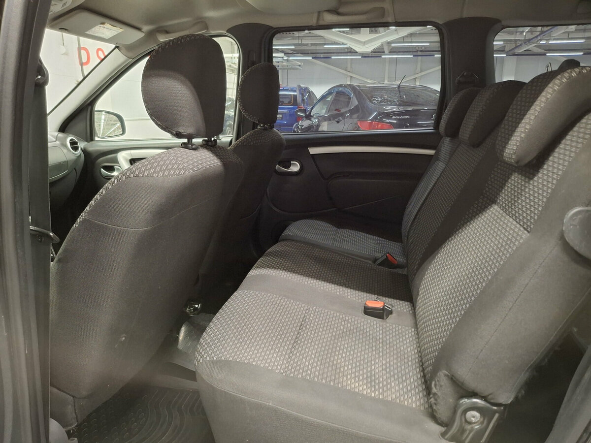 Lada (ВАЗ) Largus с пробегом — 2019 год. Фото: #10